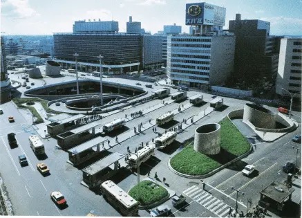 新宿駅西口広場