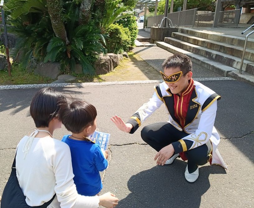 チラシ